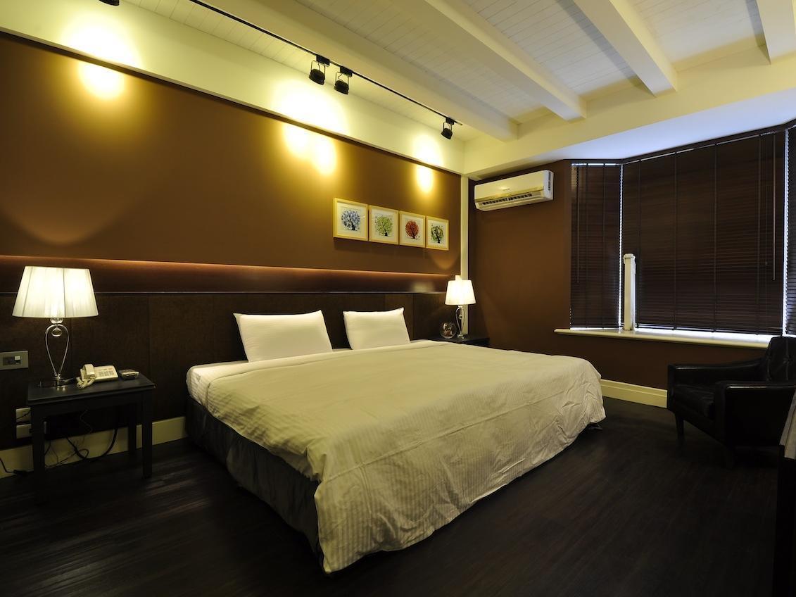 Young Motel Taitung Экстерьер фото