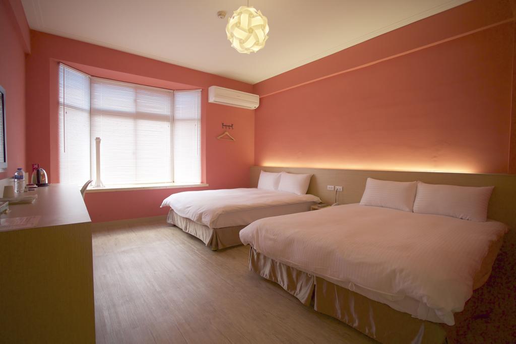 Young Motel Taitung Экстерьер фото